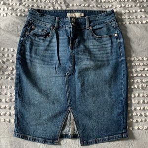 Torrid skirt size 10 🌸10for10$🌸